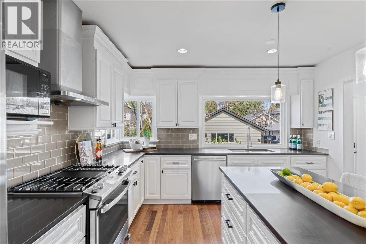 2755 W 42nd Avenue, Vancouver, British Columbia  V6N 3G4 - Photo 12 - R3108266