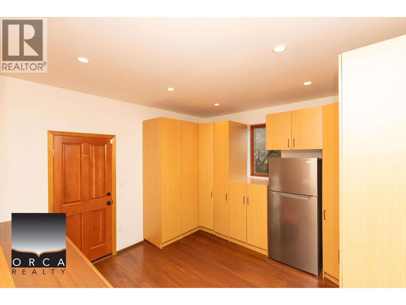 466 Brand Street, North Vancouver, British Columbia  V7N 1G1 - Photo 10 - R3108274