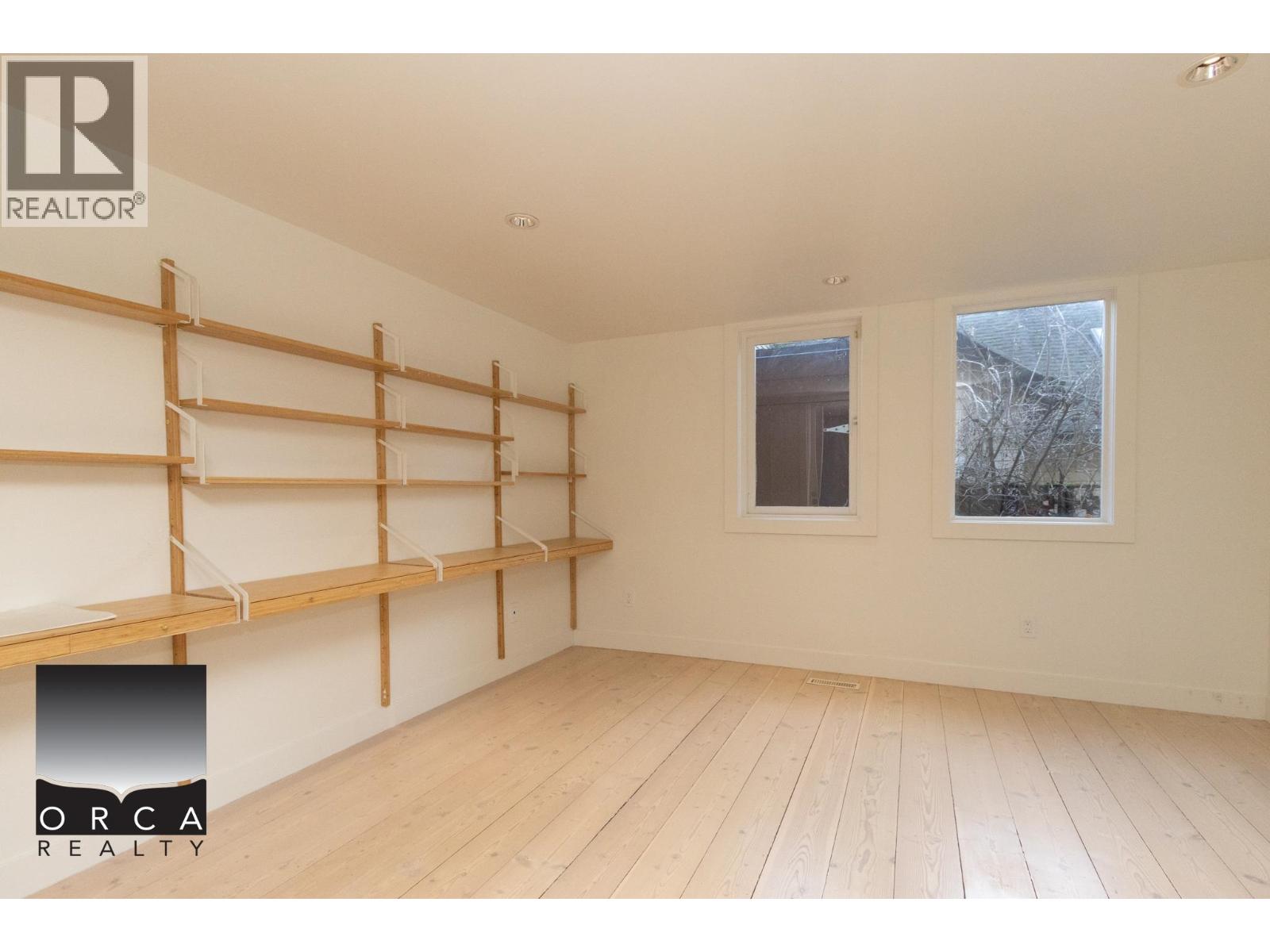 466 Brand Street, North Vancouver, British Columbia  V7N 1G1 - Photo 9 - R3108274