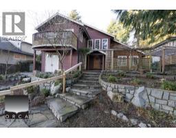 466 BRAND STREET, North Vancouver, British Columbia