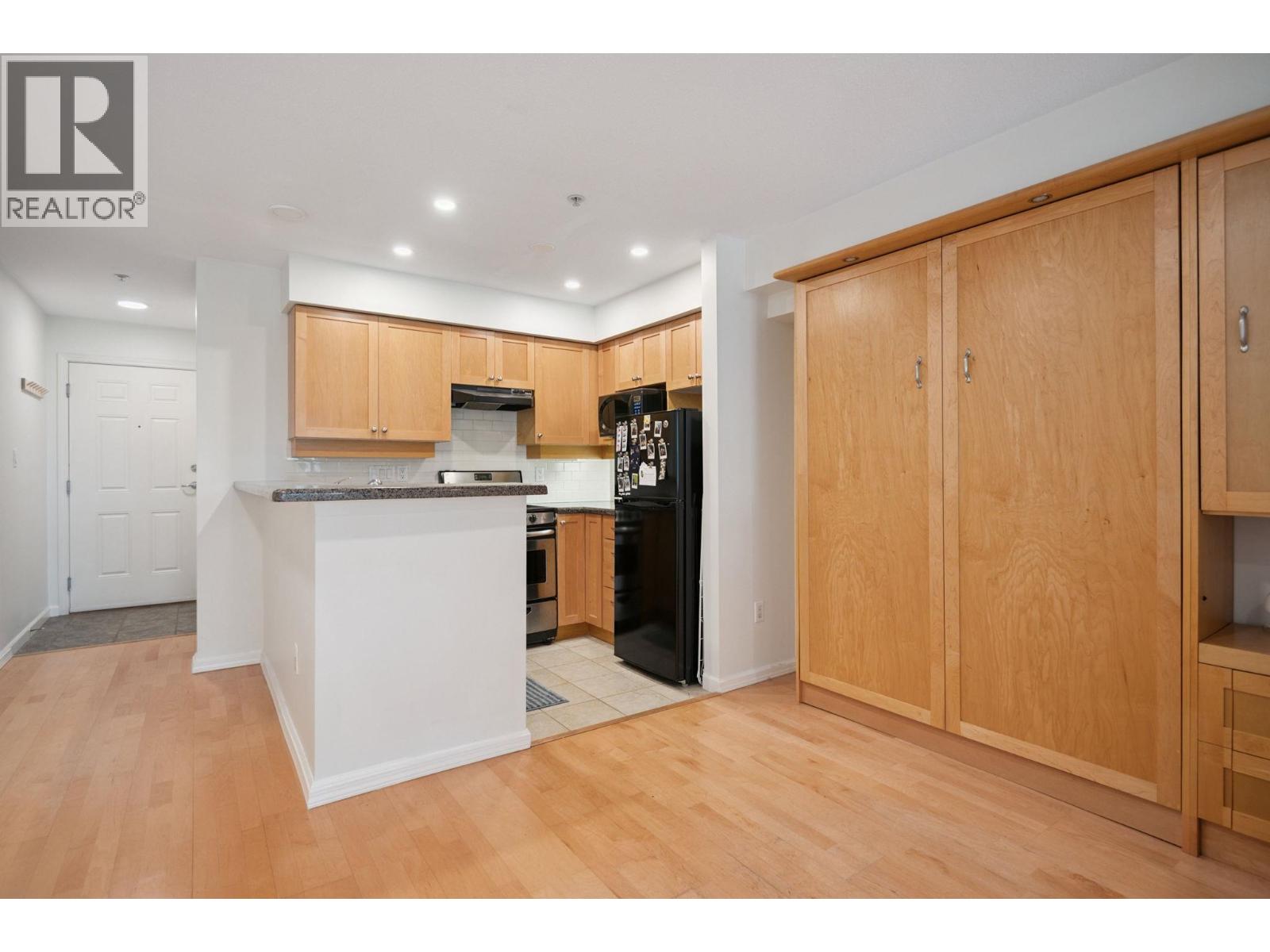 305 997 W 22 Avenue, Vancouver, British Columbia V5V 2A2 - Photo 10 - R3108276