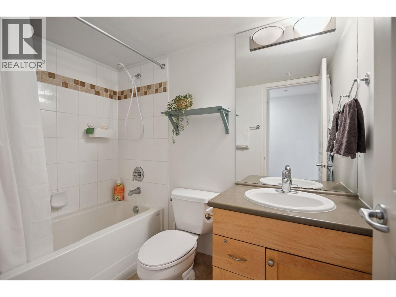 305 997 W 22 Avenue, Vancouver, British Columbia V5V 2A2 - Photo 16 - R3108276