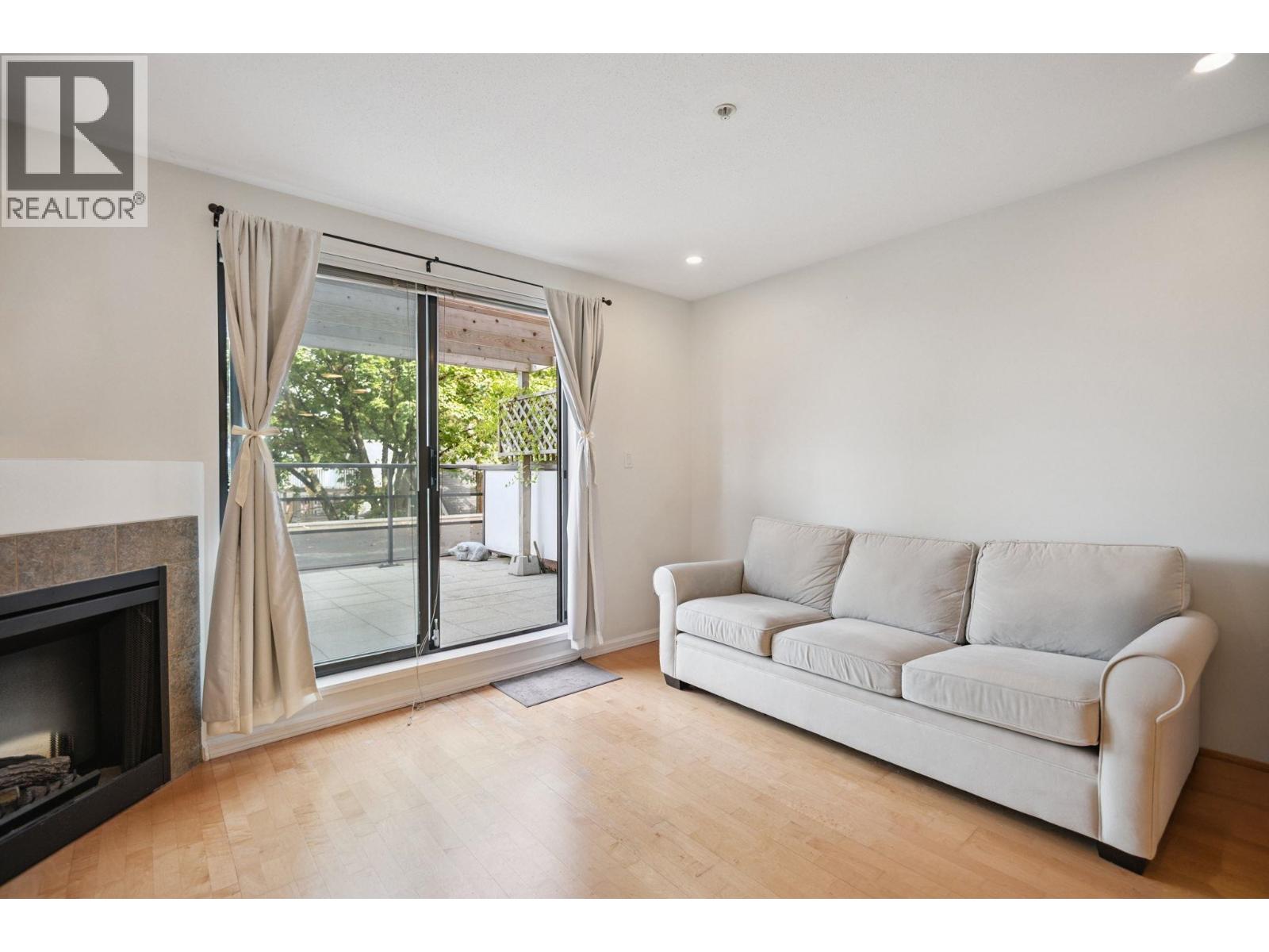 305 997 W 22 Avenue, Vancouver, British Columbia V5V 2A2 - Photo 5 - R3108276