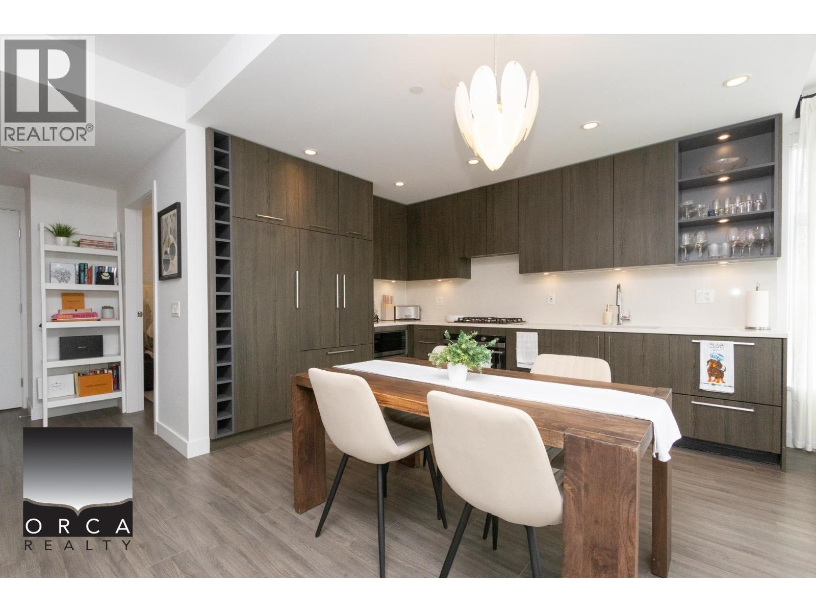 404 733 3rd Street, North Vancouver, British Columbia V7L 1G8 - Photo 14 - R3108293