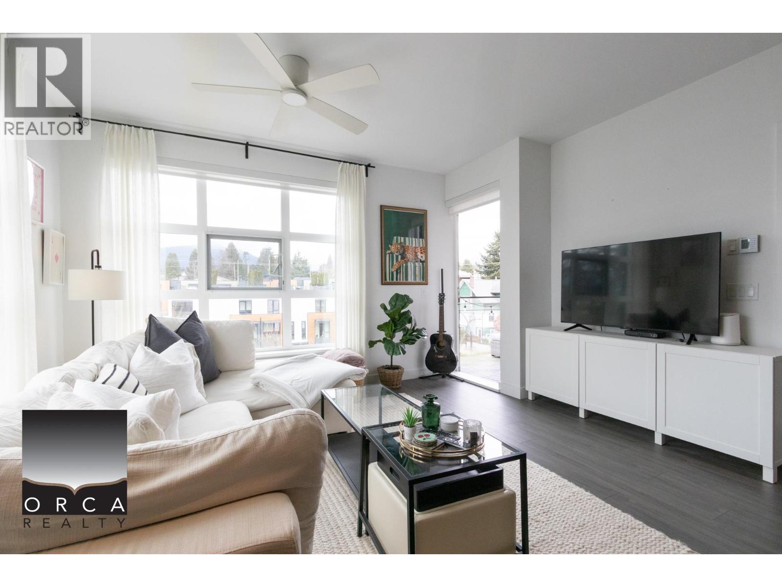 404 733 3rd Street, North Vancouver, British Columbia V7L 1G8 - Photo 15 - R3108293