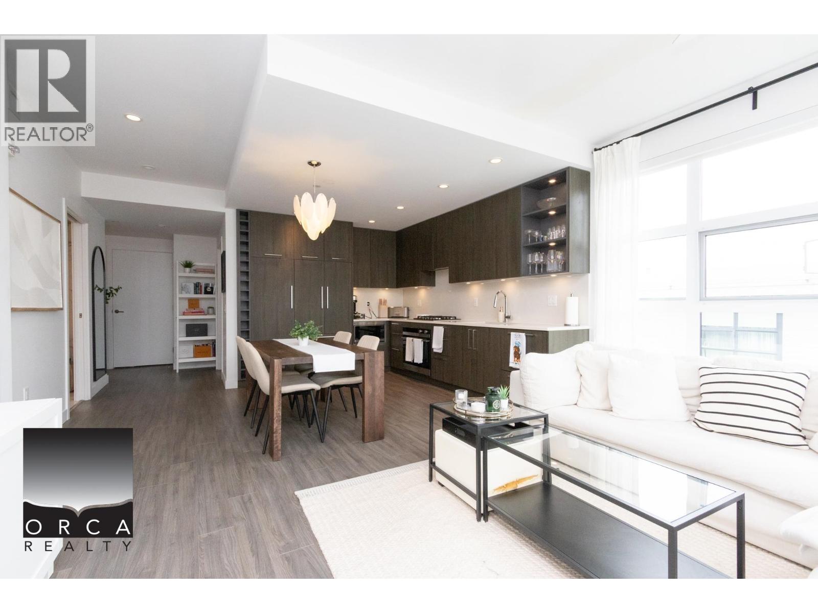 404 733 3rd Street, North Vancouver, British Columbia V7L 1G8 - Photo 7 - R3108293