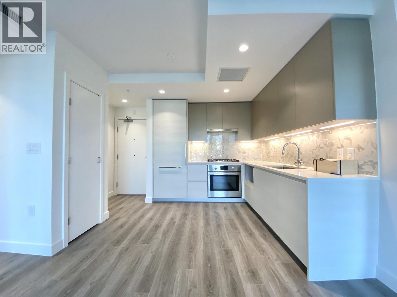 5xx 8181 Chester Street, Vancouver, British Columbia  V5X 0J9 - Photo 1 - R3108295