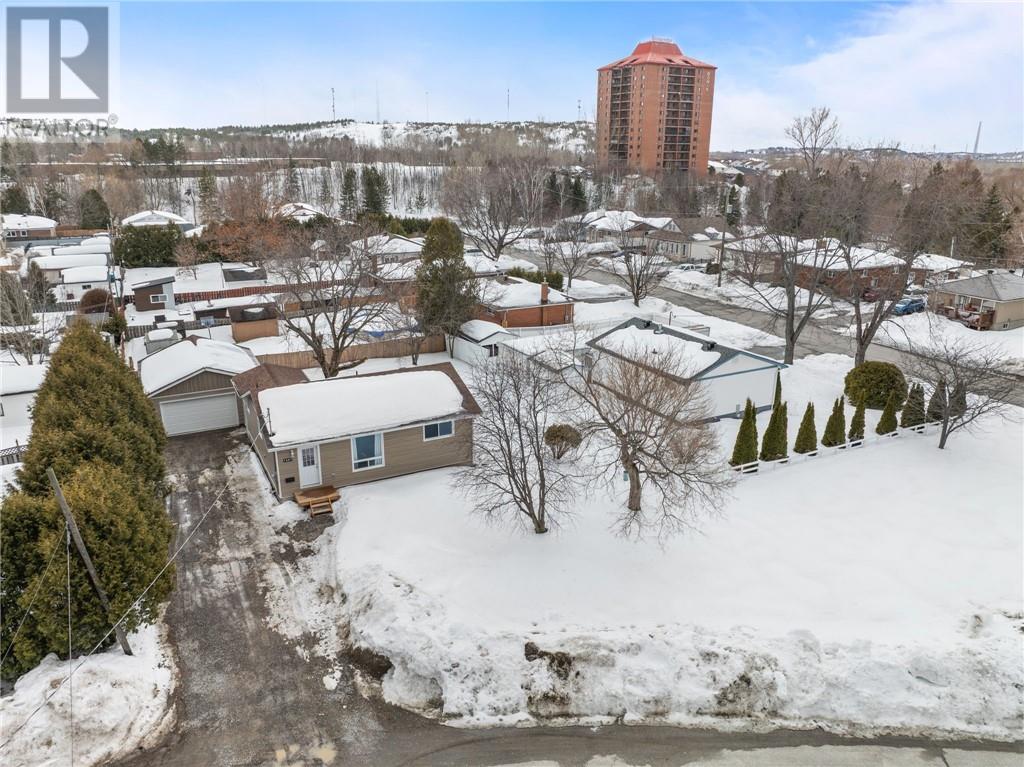 1067 Chapman, Sudbury, Ontario  P3A 1V8 - Photo 3 - 2127039