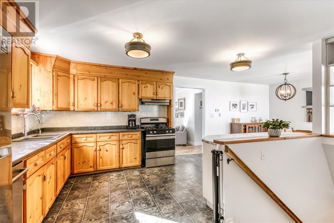 14 Randolph Road, Whitefish, Ontario  P0M 3E0 - Photo 10 - 2127035