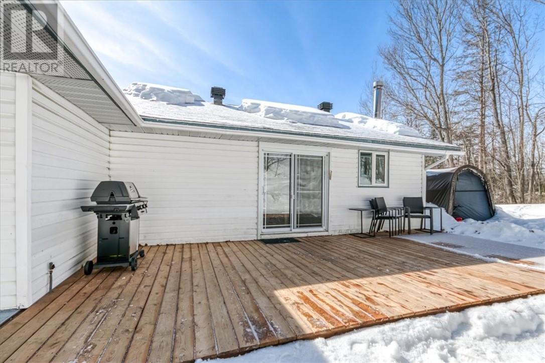 14 Randolph Road, Whitefish, Ontario  P0M 3E0 - Photo 6 - 2127035