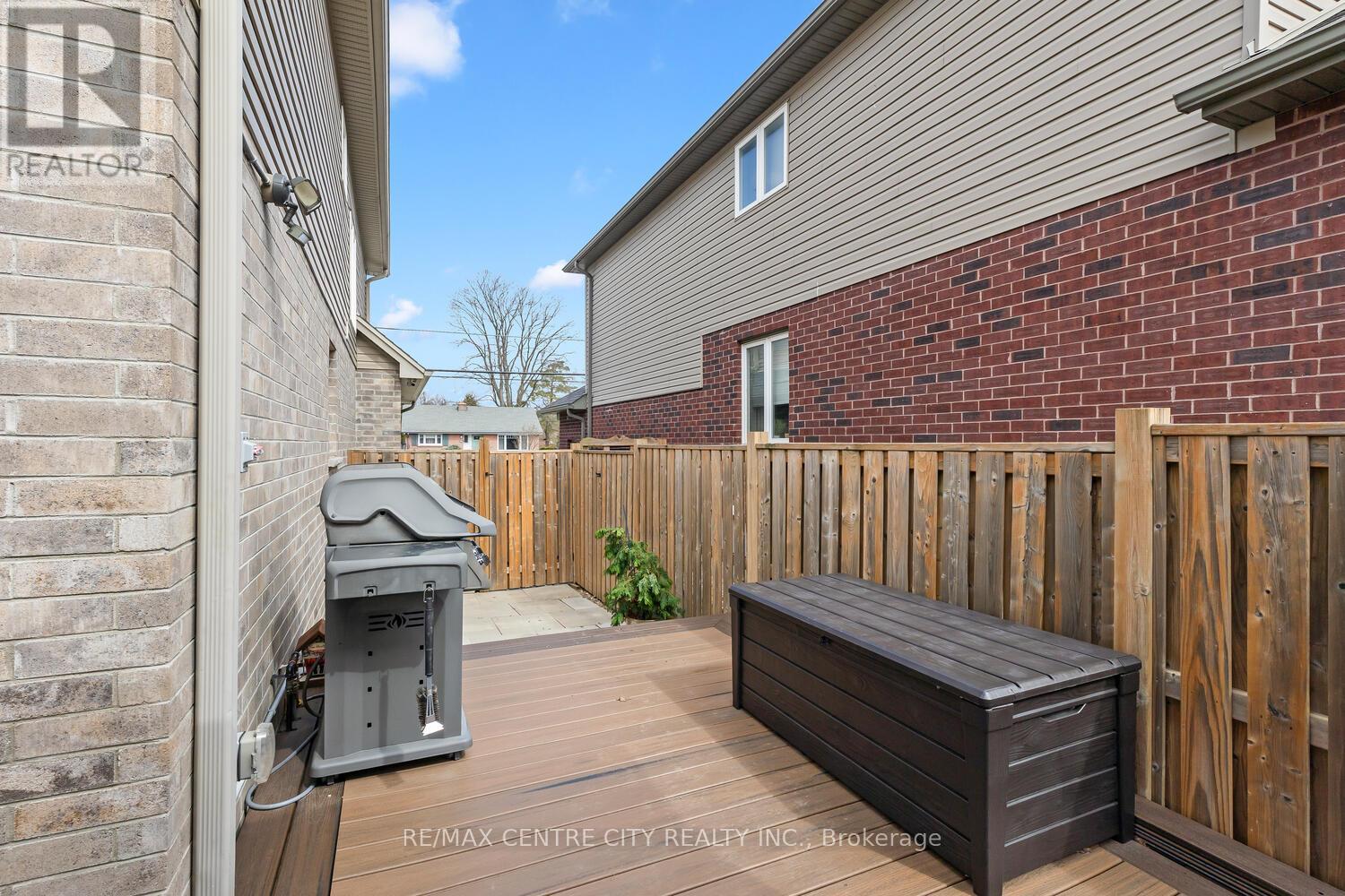 661 Tennent Avenue, London North, Ontario  N5X 0L2 - Photo 40 - X12969210