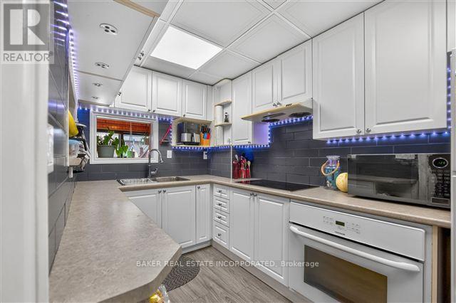 1867 Dufferin Street, Toronto, Ontario  M6E 3P5 - Photo 15 - C12969986