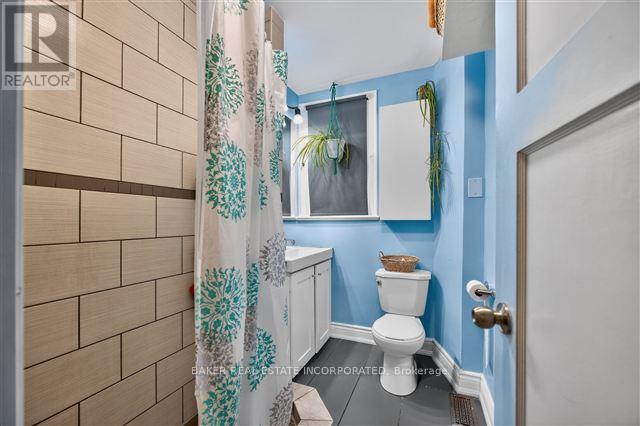 1867 Dufferin Street, Toronto, Ontario  M6E 3P5 - Photo 28 - C12969986