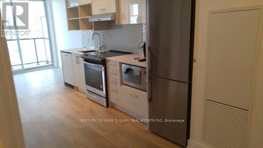 1410 - 128 Fairview Mall Drive, Toronto, Ontario  M2J 2Z1 - Photo 2 - C12970030