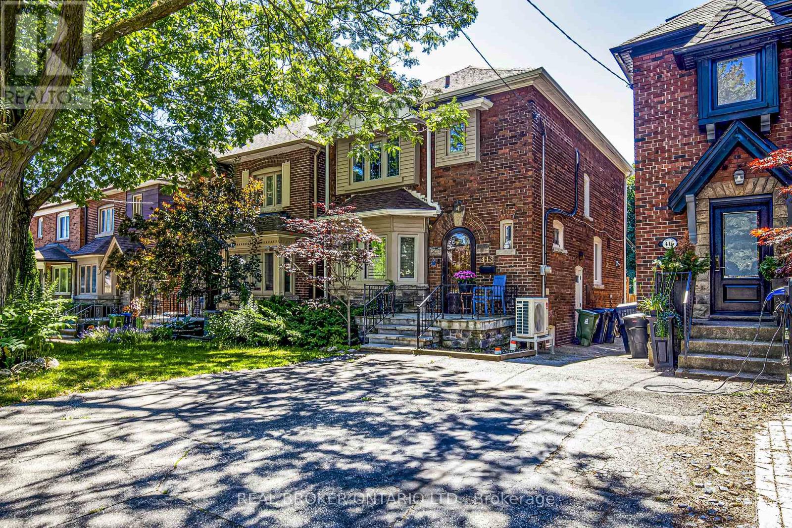 413 ROSELAWN AVENUE, Toronto, Ontario