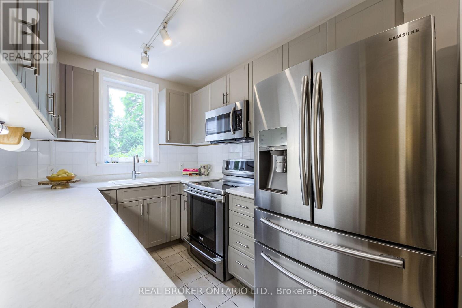 413 Roselawn Avenue, Toronto, Ontario  M5N 1J9 - Photo 19 - C12970092