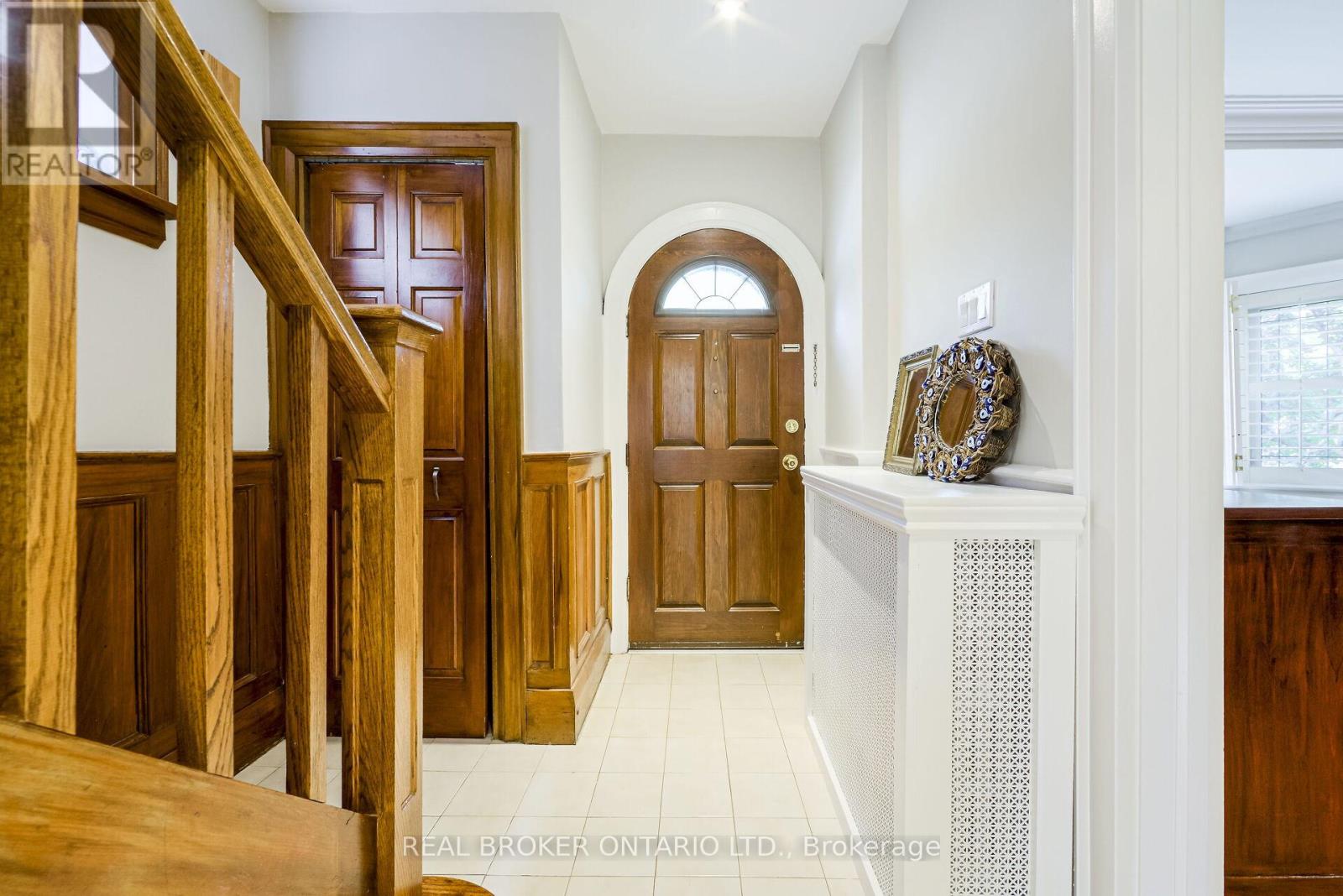 413 Roselawn Avenue, Toronto, Ontario  M5N 1J9 - Photo 4 - C12970092