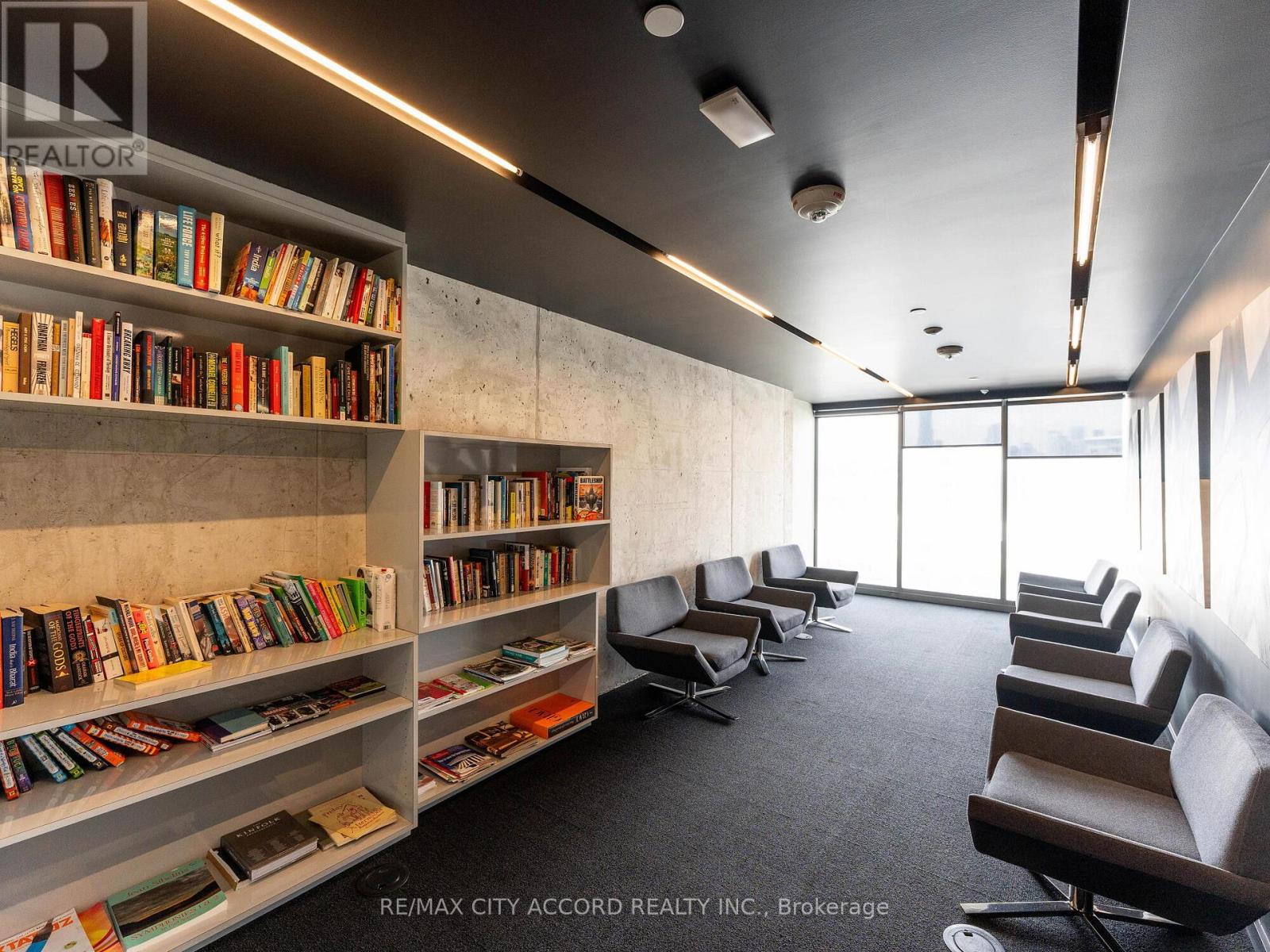 305 - 170 Bayview Avenue, Toronto, Ontario  M5A 0M4 - Photo 21 - C12970108