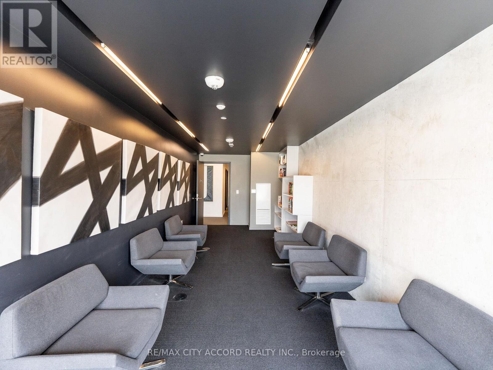 305 - 170 Bayview Avenue, Toronto, Ontario  M5A 0M4 - Photo 22 - C12970108