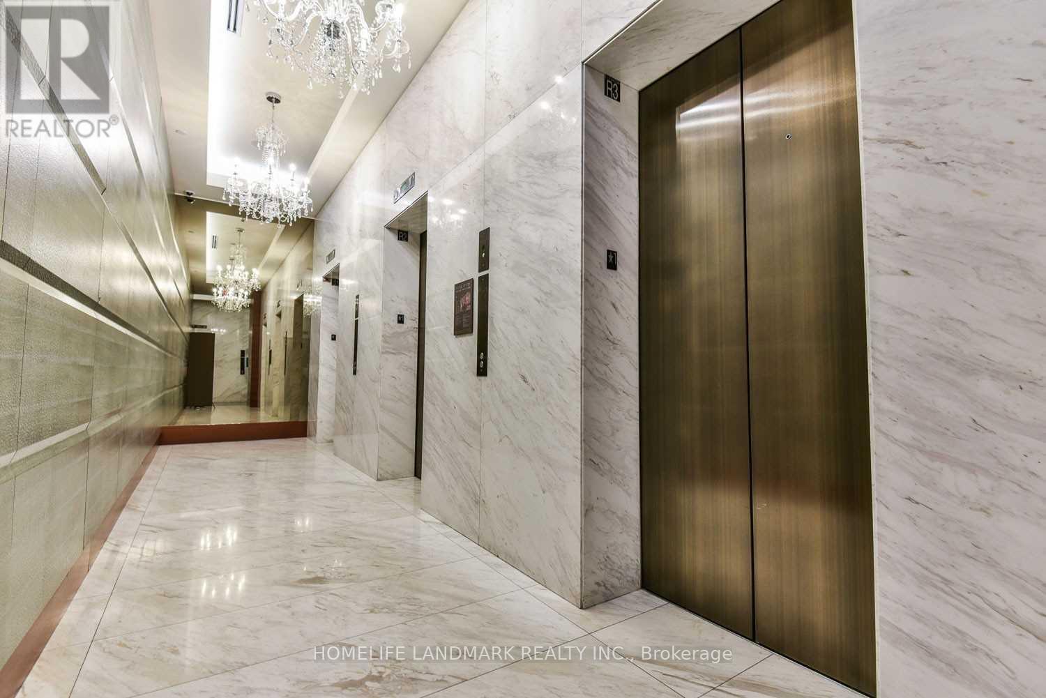 4704 - 180 University Avenue, Toronto, Ontario  M5H 0A2 - Photo 8 - C12970136