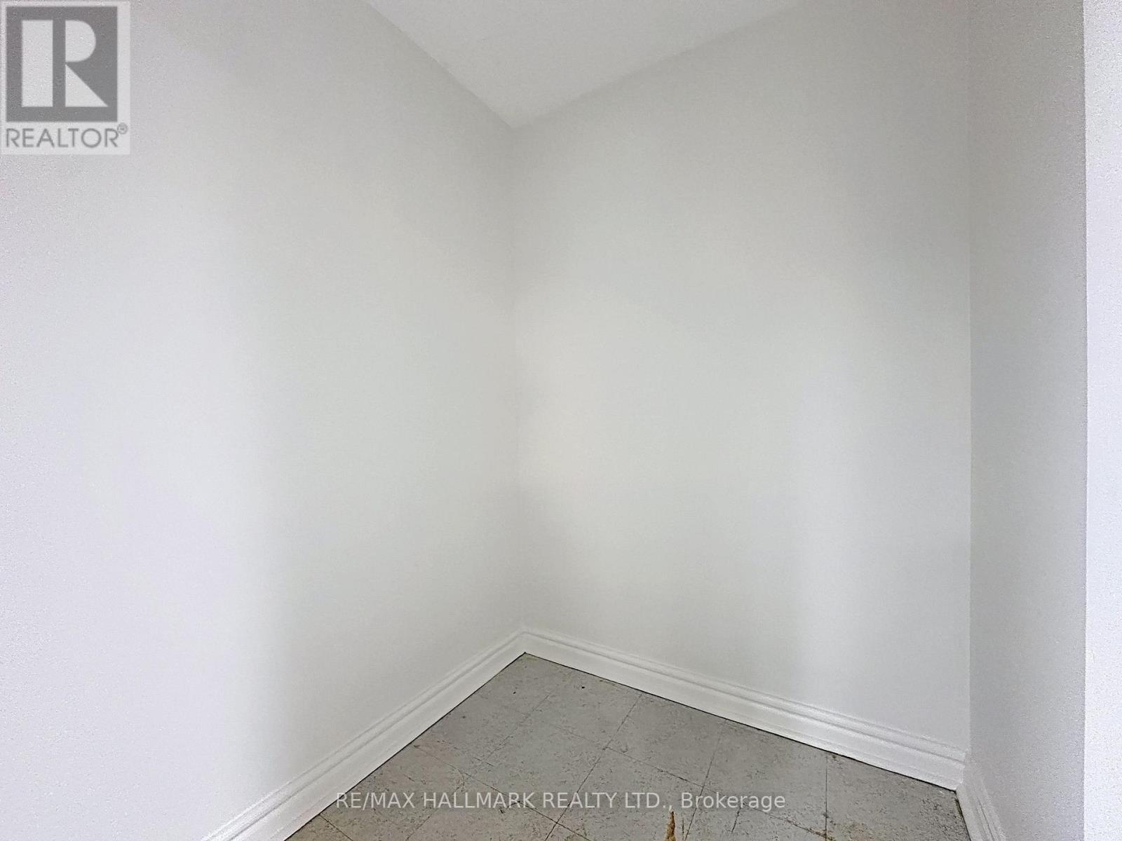 302 - 33 University Avenue, Toronto, Ontario  M5J 2S7 - Photo 21 - C12970148