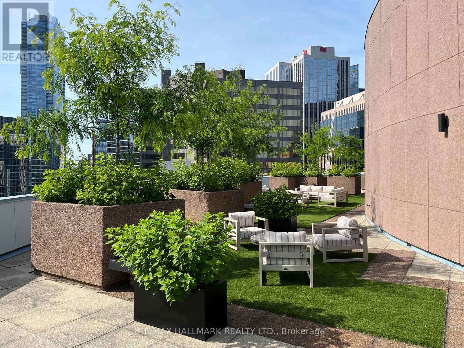 302 - 33 University Avenue, Toronto, Ontario  M5J 2S7 - Photo 37 - C12970148