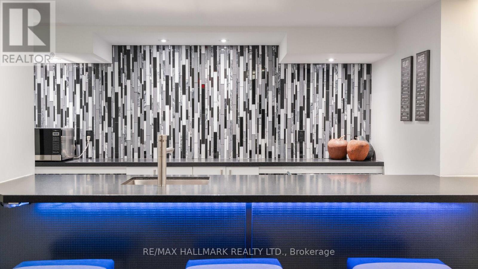 302 - 33 University Avenue, Toronto, Ontario  M5J 2S7 - Photo 42 - C12970148