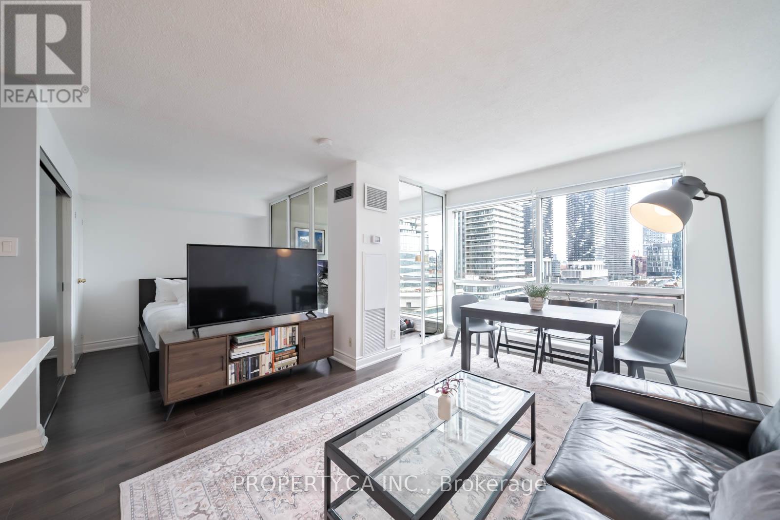 1209 - 10 Yonge Street, Toronto, Ontario  M5E 1R4 - Photo 16 - C12970160