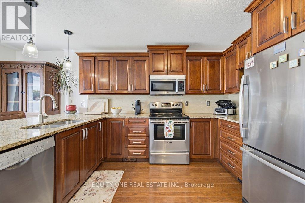 706 Levac Drive, Ottawa, Ontario  K4A 2R1 - Photo 10 - X12970114