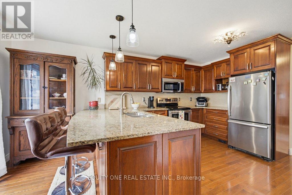 706 Levac Drive, Ottawa, Ontario  K4A 2R1 - Photo 6 - X12970114