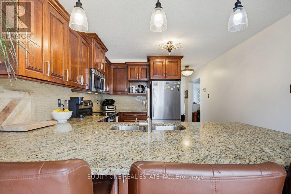 706 Levac Drive, Ottawa, Ontario  K4A 2R1 - Photo 9 - X12970114