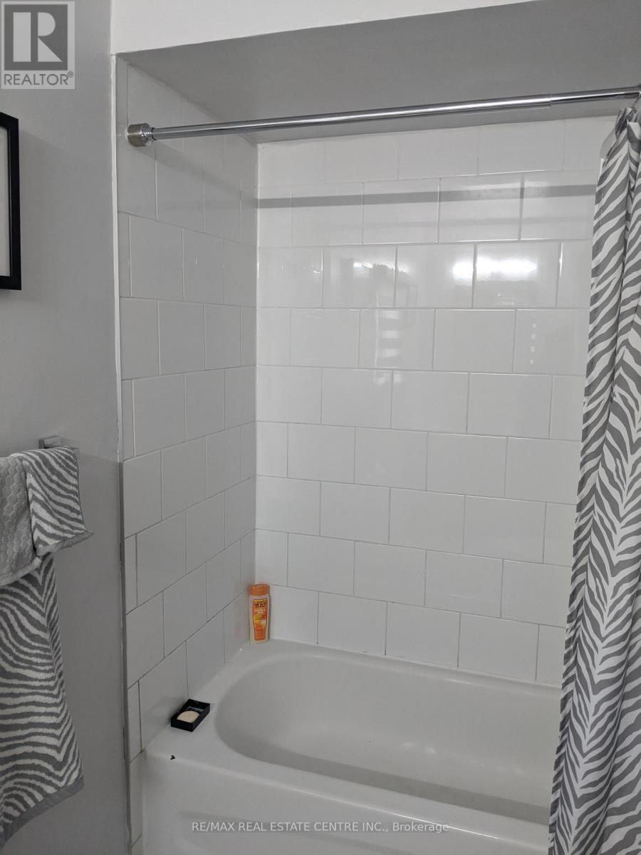 130 Wright Crescent, Ajax, Ontario  L1S 6X7 - Photo 12 - E12970130