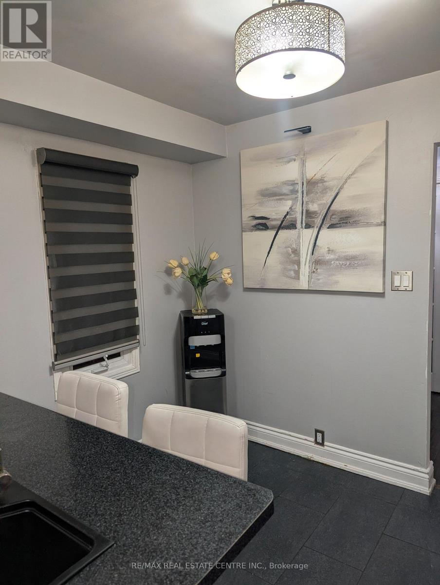 130 Wright Crescent, Ajax, Ontario  L1S 6X7 - Photo 3 - E12970130