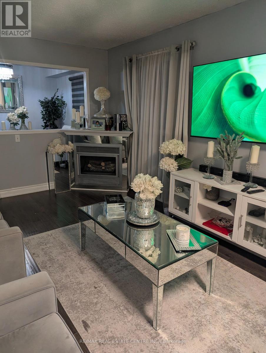 130 Wright Crescent, Ajax, Ontario  L1S 6X7 - Photo 9 - E12970130