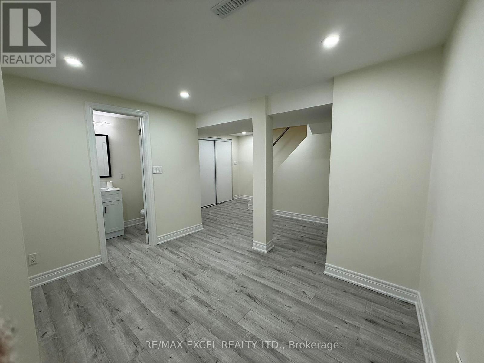 55 Plumbrook Crescent, Toronto (Agincourt South-Malvern West), Ontario  M1S 3Z9 - Photo 24 - E12970164