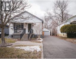 106 PHILLIP AVENUE, Toronto, Ontario