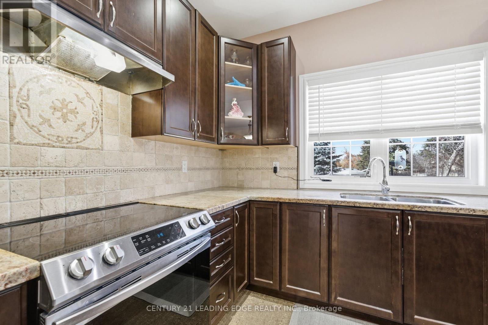 2 A View Street, Ajax, Ontario  L1Z 1E4 - Photo 12 - E12970194