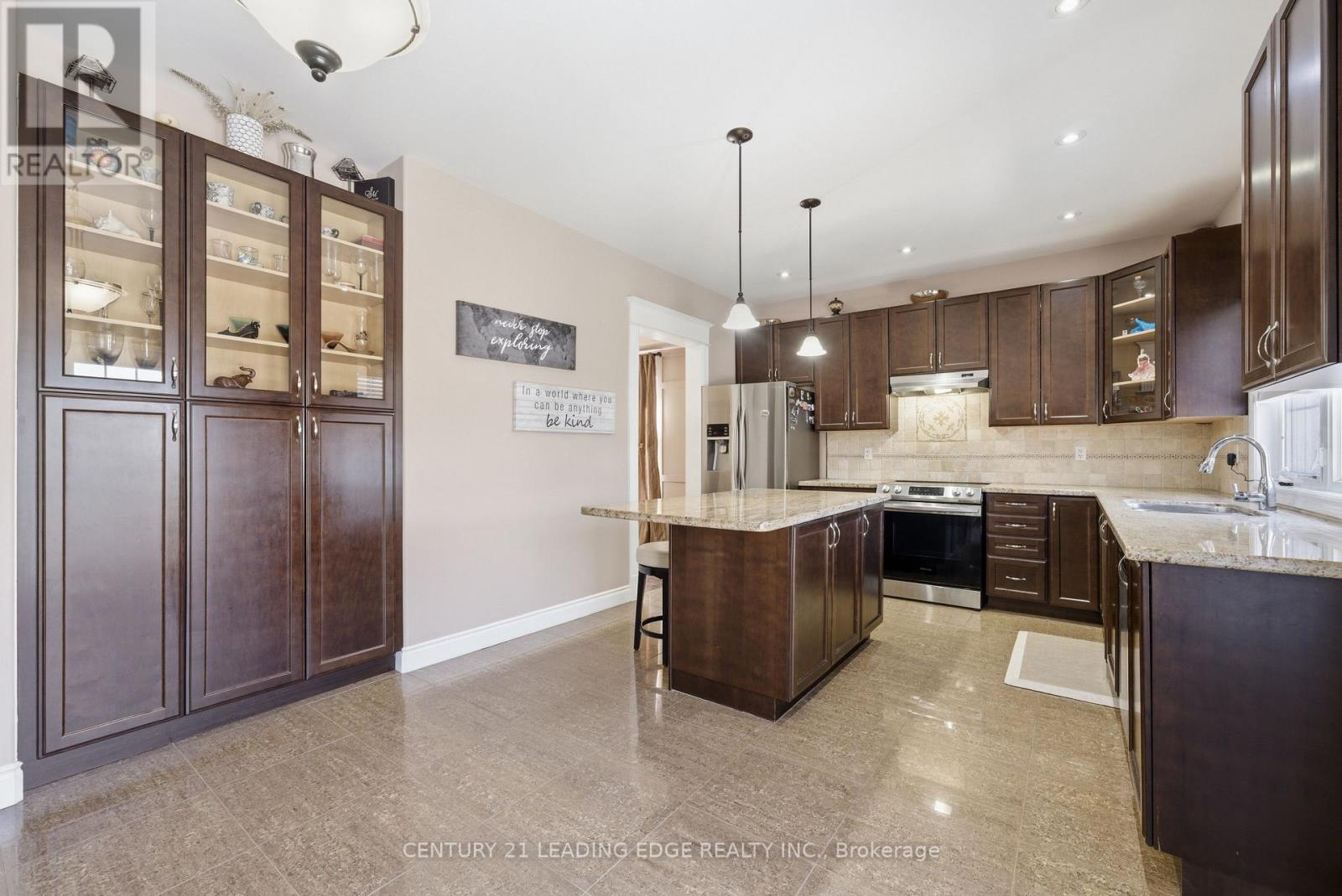 2 A View Street, Ajax, Ontario  L1Z 1E4 - Photo 9 - E12970194