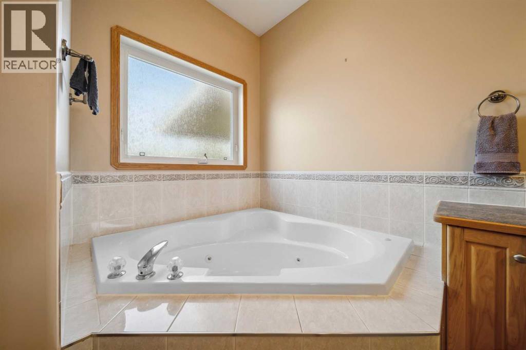 69 Alberts Close, Red Deer, Alberta  T4R 3J7 - Photo 19 - A2279627