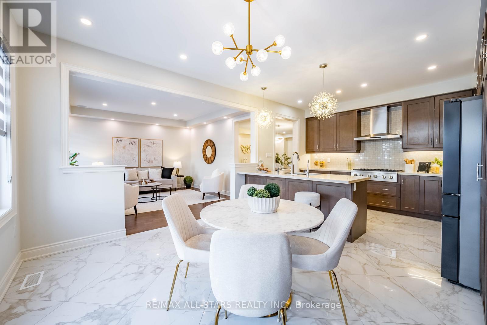 170 Fallharvest Way, Whitchurch-Stouffville, Ontario  L4A 5A2 - Photo 19 - N12969978