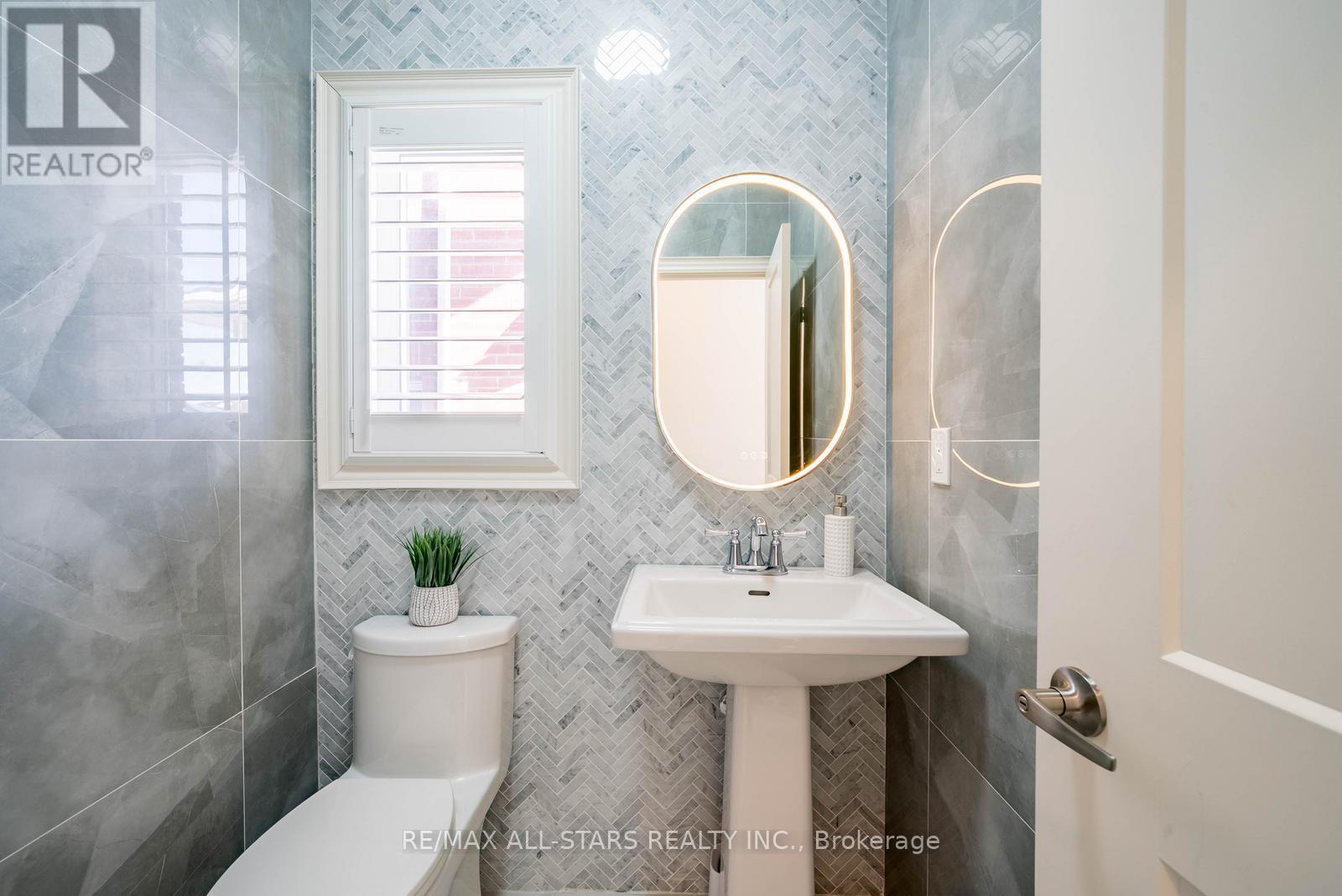 170 Fallharvest Way, Whitchurch-Stouffville, Ontario  L4A 5A2 - Photo 24 - N12969978