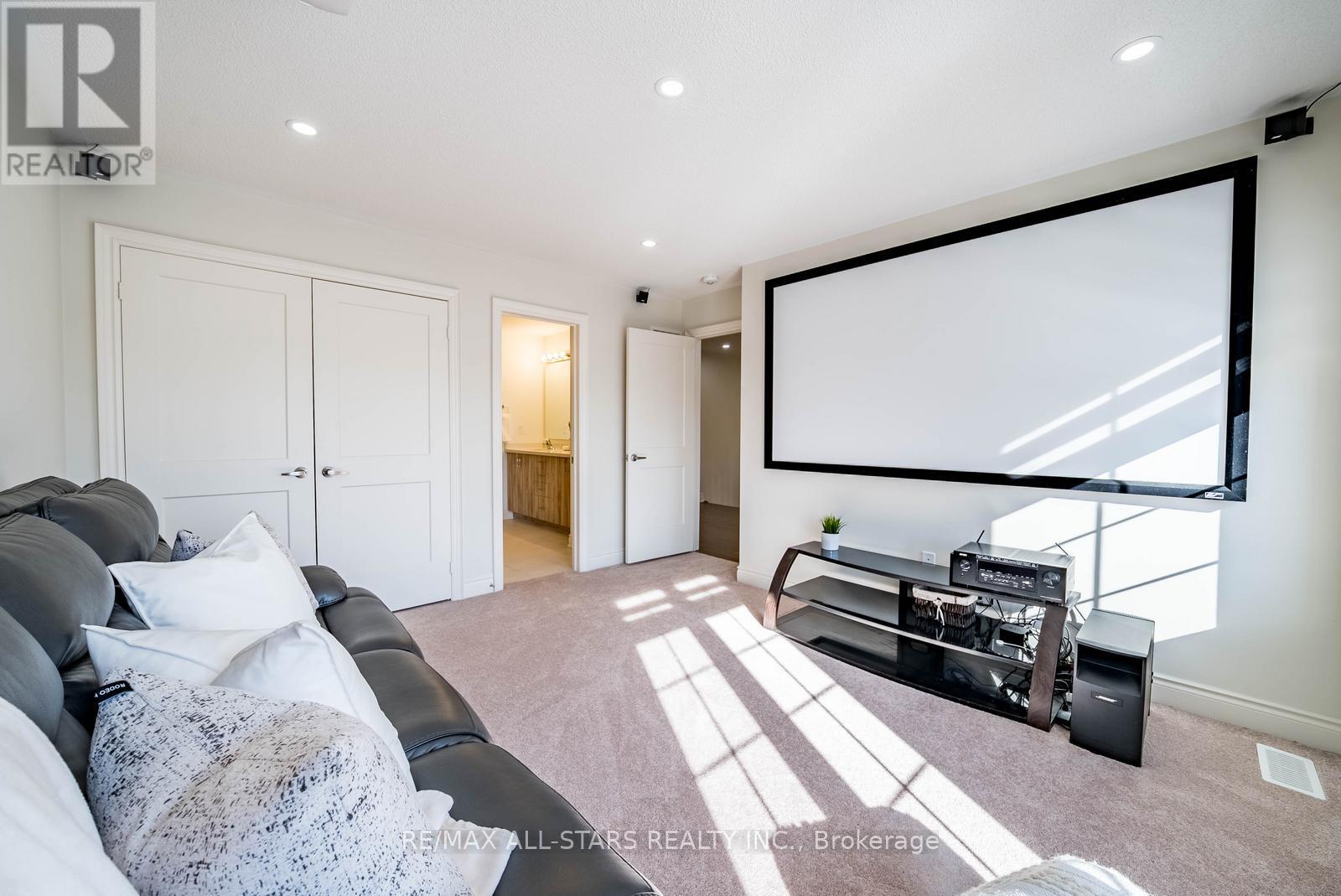 170 Fallharvest Way, Whitchurch-Stouffville, Ontario  L4A 5A2 - Photo 31 - N12969978