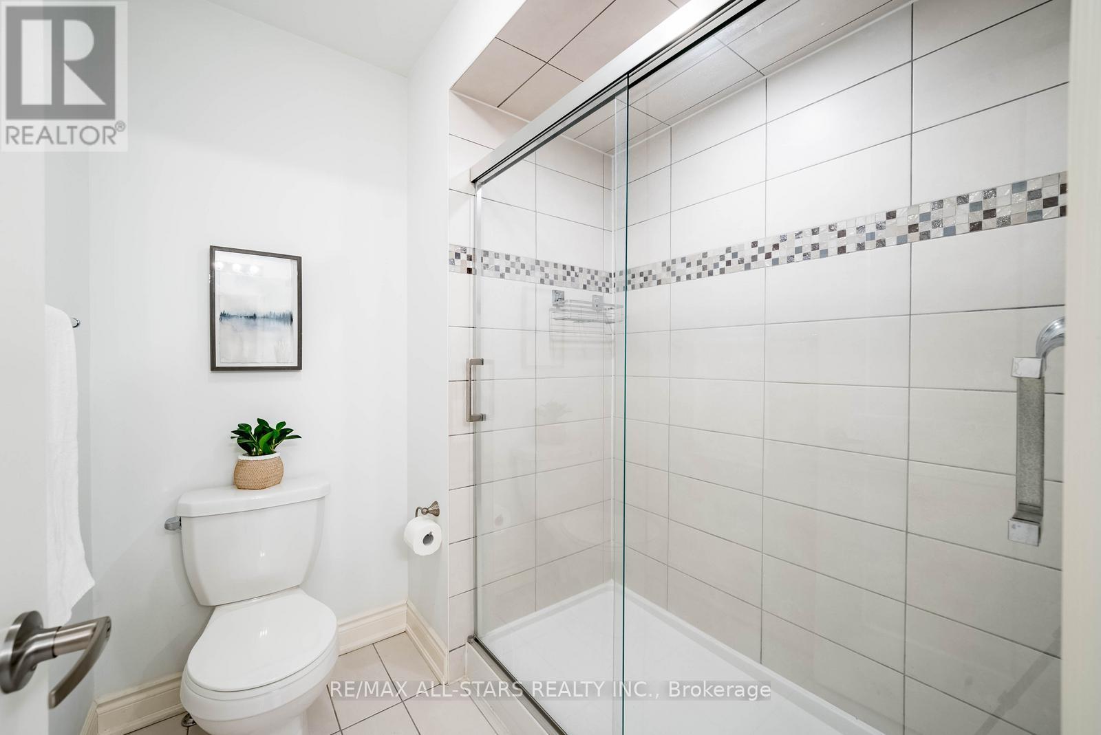 170 Fallharvest Way, Whitchurch-Stouffville, Ontario  L4A 5A2 - Photo 33 - N12969978