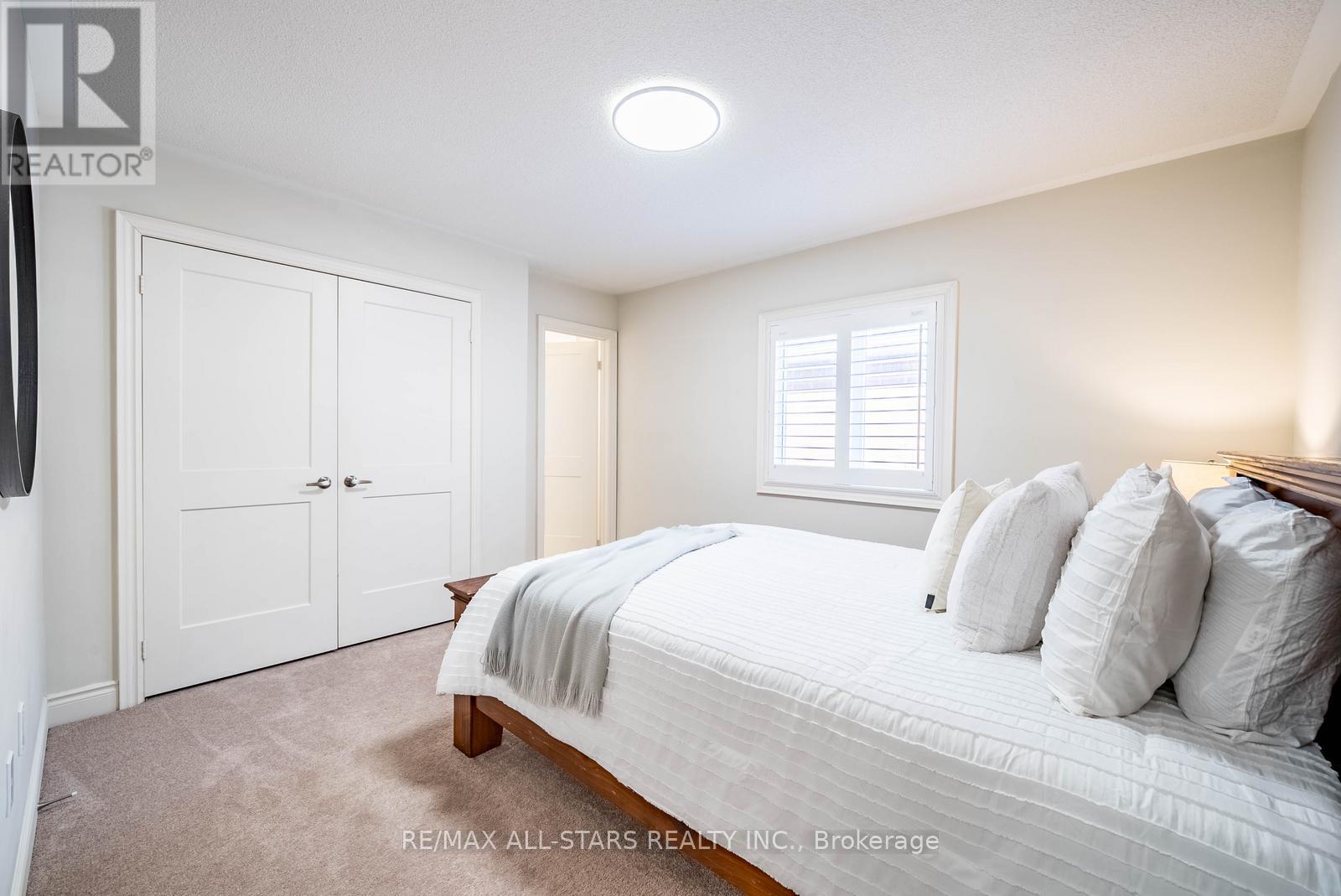 170 Fallharvest Way, Whitchurch-Stouffville, Ontario  L4A 5A2 - Photo 36 - N12969978