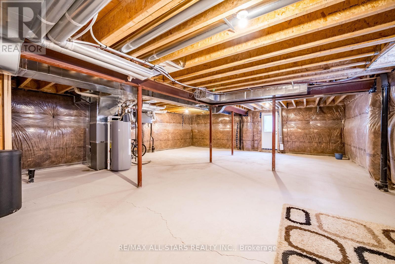 170 Fallharvest Way, Whitchurch-Stouffville, Ontario  L4A 5A2 - Photo 42 - N12969978