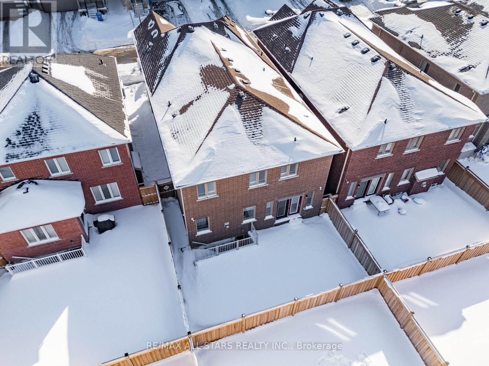 170 Fallharvest Way, Whitchurch-Stouffville, Ontario  L4A 5A2 - Photo 44 - N12969978