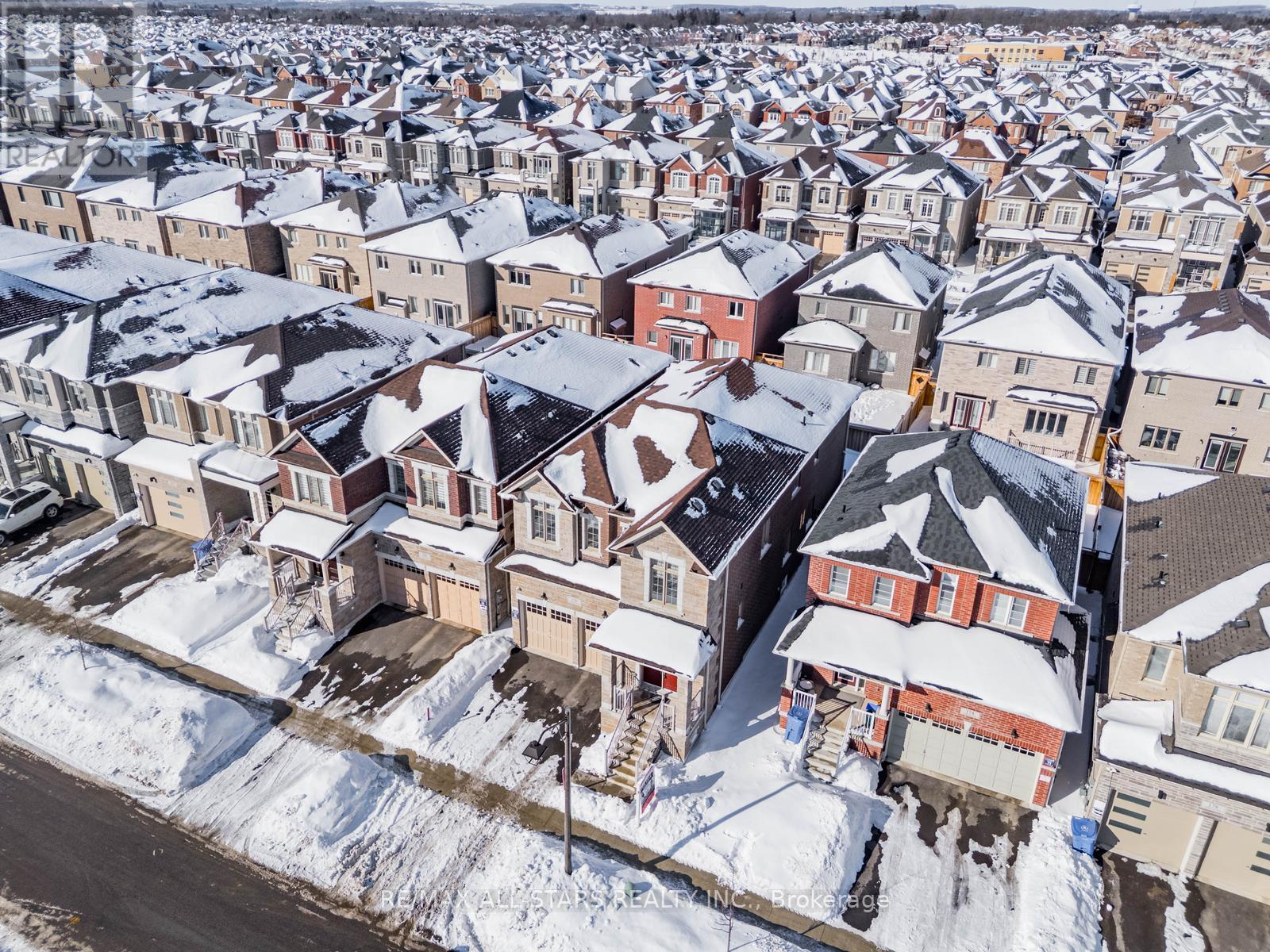 170 Fallharvest Way, Whitchurch-Stouffville, Ontario  L4A 5A2 - Photo 47 - N12969978