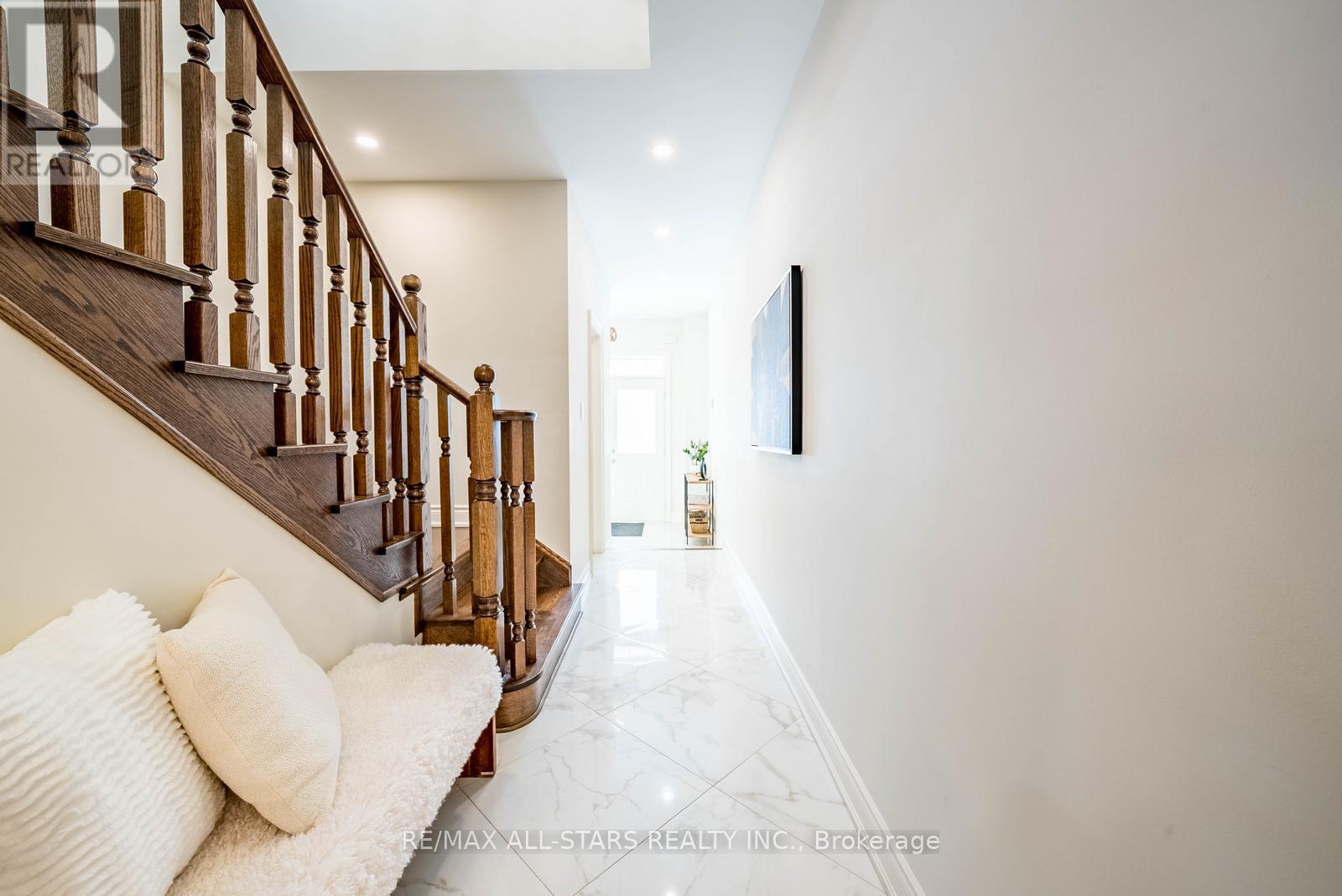 170 Fallharvest Way, Whitchurch-Stouffville, Ontario  L4A 5A2 - Photo 7 - N12969978