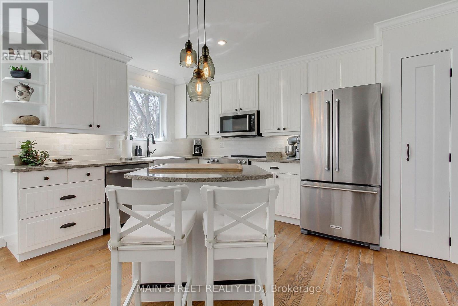 33 Avonlea Road E, Uxbridge, Ontario  L0C 1C0 - Photo 17 - N12970004