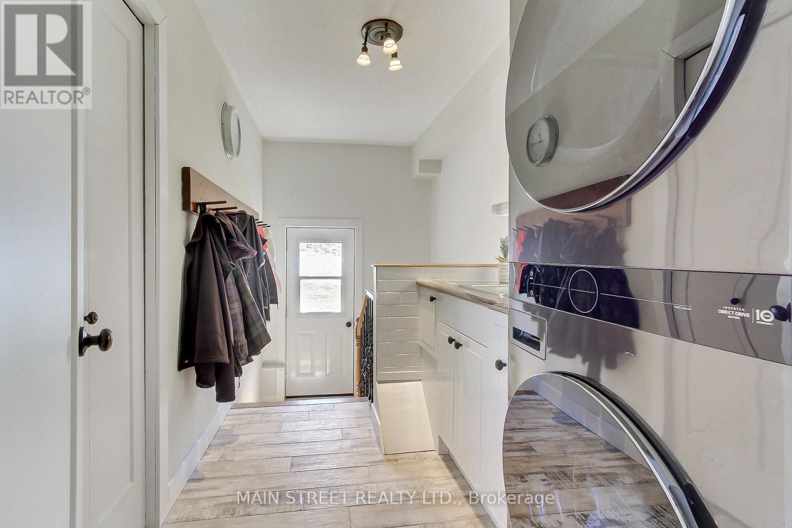 33 Avonlea Road E, Uxbridge, Ontario  L0C 1C0 - Photo 33 - N12970004